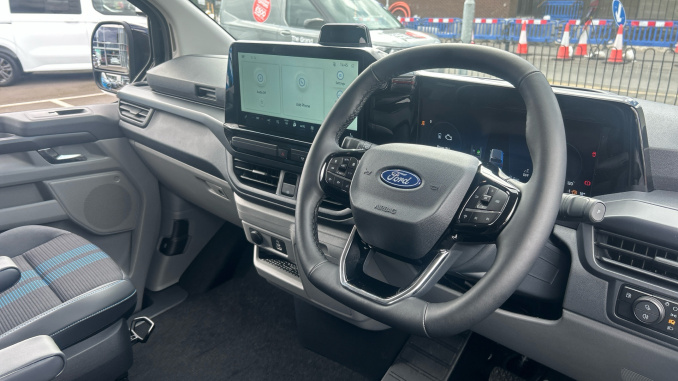 Ford Transit Custom 320 L1 Petrol Fwd 2.5 PHEV 232ps H1 Double Cab Van Sport Auto [NI] - Image 16